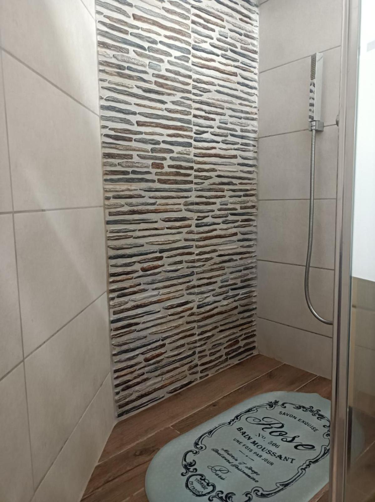 Efi'S Lycabettus Apartment Atenas Exterior foto
